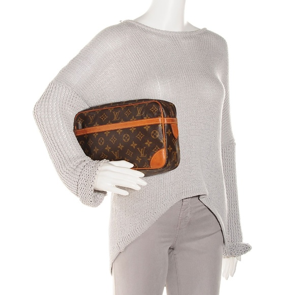 Louis Vuitton Handbags - Authentic Louis Vuitton Clutch Compiegne 28